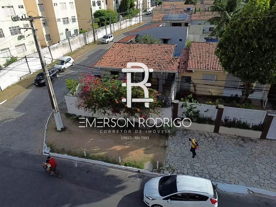 Casa à venda com 4 quartos, 142m² - Foto 26